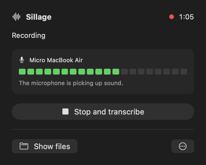 Sillage while recording: MacBook Air microphone, visible audio level and Stop and transcribe button.